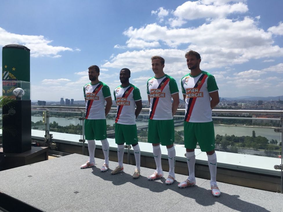 Rapid Präsentiert Neues Heimtrikot - Sky Sport Austria