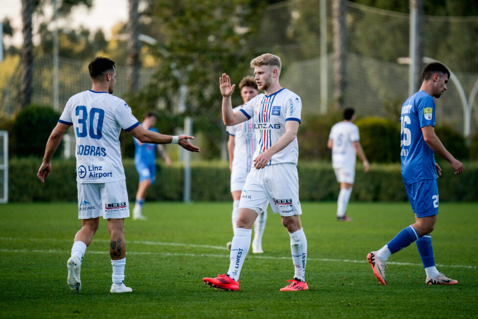 Die beiden Bundesligisten Blau-Weiß Linz und Austria Klagenfurt haben am Donnerstag Testspielsiege eingefahren