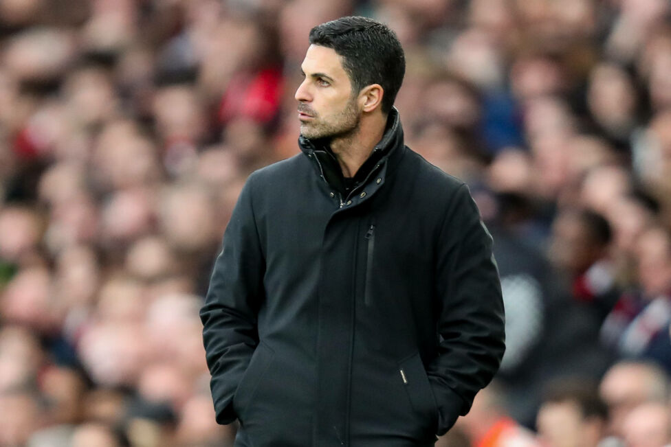 Arsenal-Trainer Mikel Arteta hat am Dienstag betont, dass er das Titelrennen mit Arsenal in der englischen Premier League "nur über meine Leiche" vorzeitig beenden werde. Der Coach liegt mit seinen "Gunners" elf Zähler hinter Spitzenreiter Liverpool, hat aber ein Spiel weniger auf dem Konto. Am Mittwoch könnten die Londoner gegen Nottingham Forest auf acht Punkte heranrücken. Gleichzeitig kämpft ÖFB-Spieler Kevin Danso mit Tottenham Hotspur gegen Manchester City.